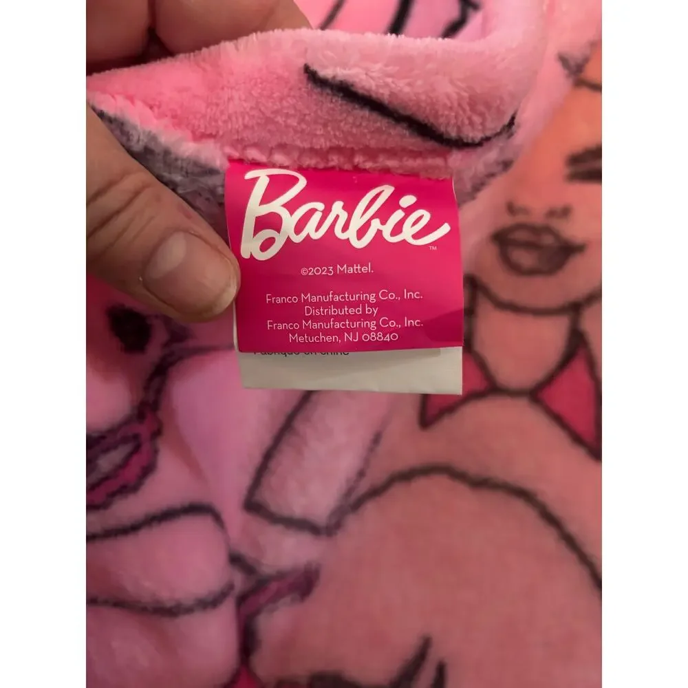 Barbie Mattel fleece hot pink blanket like new 50x70” size 100 polyester euc